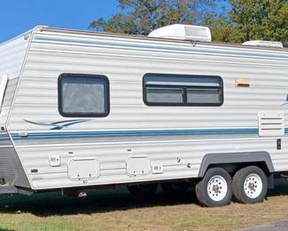 CAMPER
