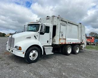 2007 KENWORTH T300 GARBAGE TRUCK