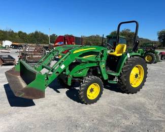 JOHN DEERE TRACTOR