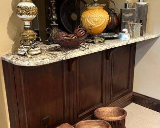 Home accessories 
Lamps, lighting