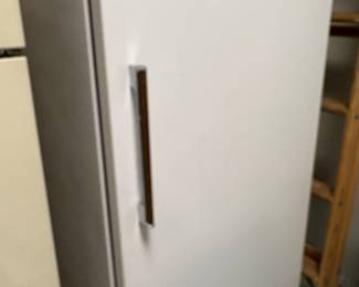 GE freezer