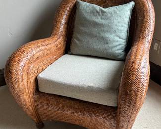 Wicker arm chair 