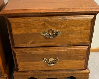Oak Nightstand (2 drawers)