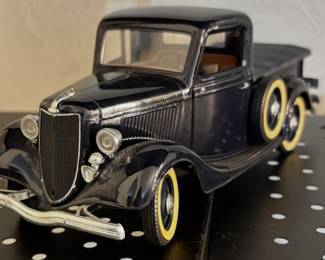 Danbury Mint 1935 Ford 50-830 Pickup