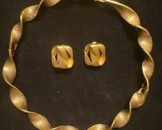 Monet gold-tone twisted choker necklace with matching clip-on earrings