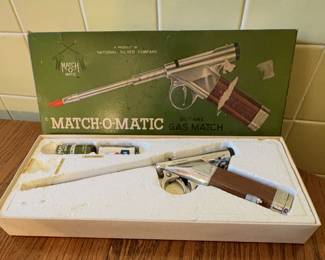 Vintage Gun Match -o- Matic Gas Match Lighter, 1970s National Silver Co Pistol Shaped Butane Liter 