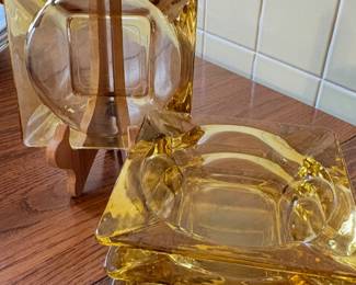 Mid-Century Anchor Hocking Harvest Gold Heavy
Glass Ashtray Set 