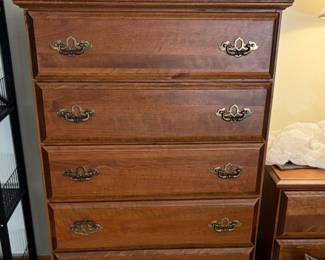 Oak Chest- 5 Drawers