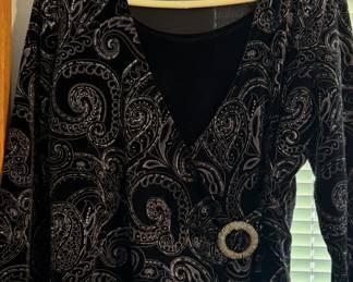 Notations Velvet Top