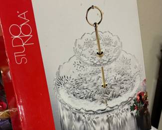 Studio Nova Snow Medley 10" 2-tier glass server