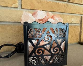 HIMALAYAN SALT LAMP CRYSTAL PINK ROCK SALT LAMP NATURAL HEALING BASKET