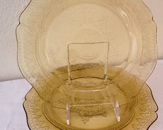 Federal Glass Patrician Spoke Amber Depression Glass Plates (1933-1937)