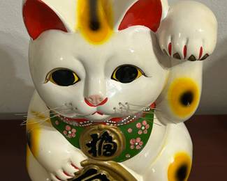 Vintage Japanese Lucky  Maneki Neko Cat Bank. 
