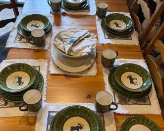 Rustic mountain dish set