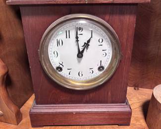 Wind up clock