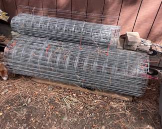 Hog wire fencing