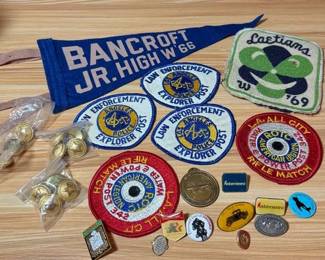 Banner, Patches, Pins Buttons