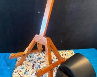 Dynarette Guitar Rest And Wooden Wooden Guitar Stand