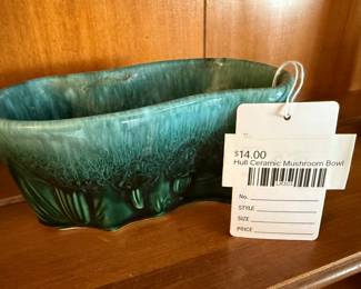 Hull Ceramic Mushroom Bowl