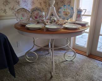 Round dining table, RS Prussia porcelain, Nippon porcelain, German porcelain