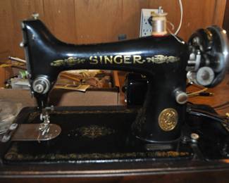 Small Singer Sewing Machine 