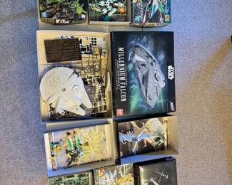 82 BandaiGundamStarWarsPlasticModelKitsUnbuiltPartial