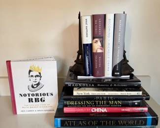 34 EiffelTowerMetalBookendsMixedSubjectBookCollectionLot