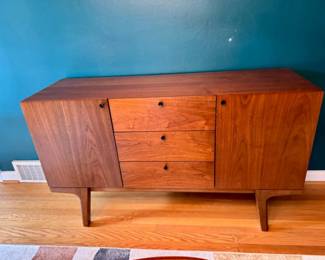 26 MidCenturyModernStyleSideboardWalnutTone3Drawers2Cabine