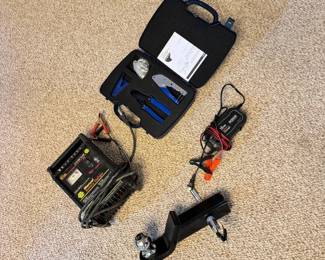 91 AutoCableToolLotChargersCrimpersHitchTester