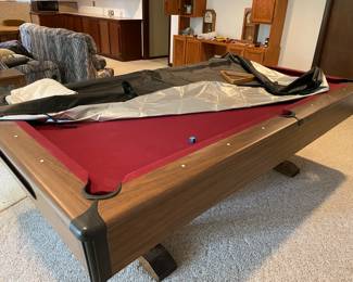 8 foot pool table and the balls, rack and pool cues