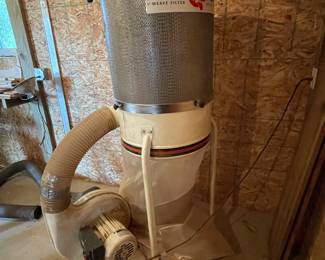 Large dust collector