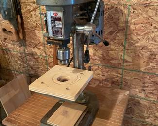 Bench top drill press