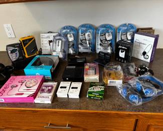 Walkman, AmFm Radios, EarphonesSpeakers