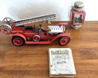 1930s Metal Fire Truck WTelescoping Ladder