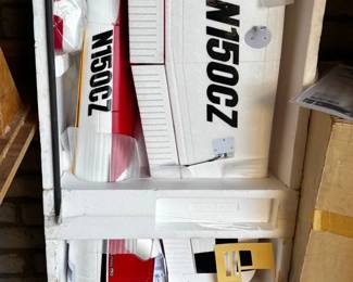 Cessna 150 Model Airplane Kit NIB