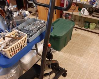 (36) Sunny Health & Fitness Stair Stepper $50