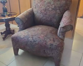 Floral accent chair