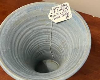 R73 - $35. L.B. Timberlake Signed Pottery. Coastal Turtles. Measures 6.75" x 8.25" tall. 