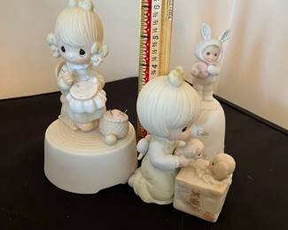 R54 - $60. Lot #2. Precious Moments by Enesco. 12 Pieces. No issues noted. 