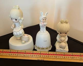 R54 - $60. Lot #2. Precious Moments by Enesco. 12 Pieces. No issues noted. 