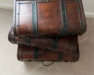 R50 - $50. Vintage Decorative Wooden Storage Trunks. Largest is 17" x 12.5" x 7.5". 