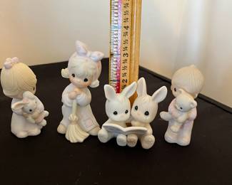 R54 - $60. Lot #2. Precious Moments by Enesco. 12 Pieces. No issues noted. 