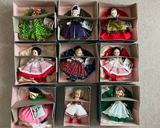 R49 - $65. Madame Alexander Little Women Collection. 18 Pieces. 