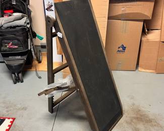 R36 - $35. Brand New Adjustable Dog Ramp - for small dogs. (I removed it from the box). 