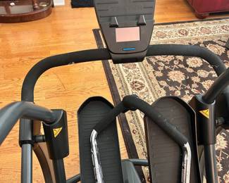 R41 - $200. Teeter FreeStep LT1