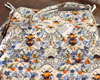 R44 - $55. Vera Bradley Original Zip Hipster Bag - Bee Garden Pattern. Like new!