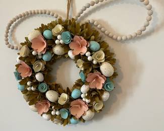 R52 - $20. Easter Wreath. 14". 