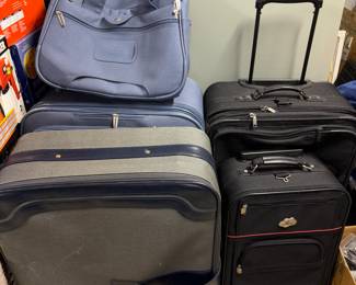 Samsonite and other brand luggage sets