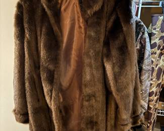 Dennis Basso brown women's fur coat with brown/gold satin lining (comes with a special coat bag). New and in excellent condition.
