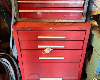 Vintage Kennedy tool chest with 4 drawers.